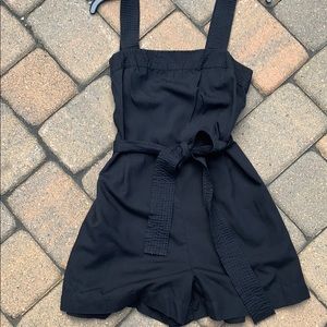 Gap linen shorts romper black size 8
